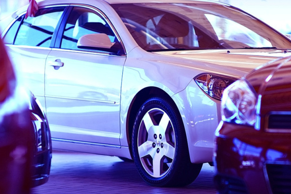 Financing vs Leasing in Canada